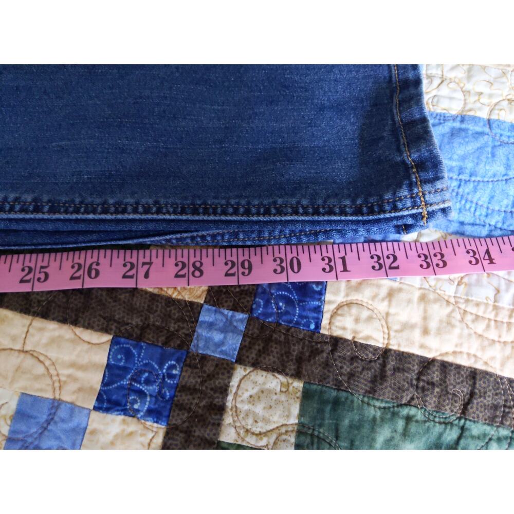 CAbi Women's 4 Medium Wash Boot Cut Jeans Style #333L Classic Denim - Picture 6 of 8